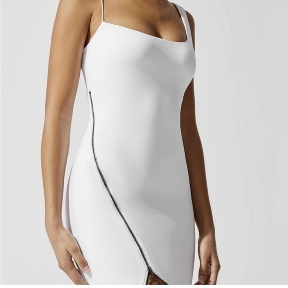 ALIX NYC Grimes Dress - Picture 2 of 13